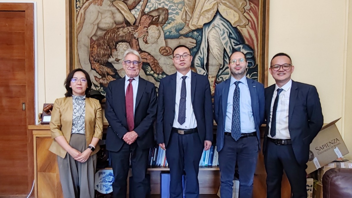 北航法学院院长泮伟江带队出访意大利西班牙英国三所高校